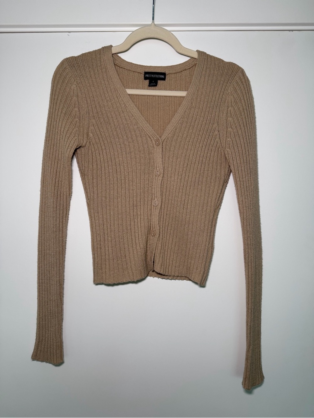 PrettyLittleThing Ribbed V-Neck Button Cardigan - Tan